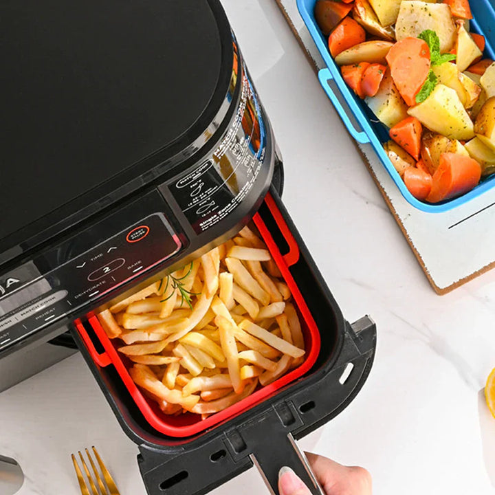 Hopfällbar silikonbakplåt för Air Fryer, grå, tål hög temperatur, oljedränering, enkel rengöring, matchar köksinredning.