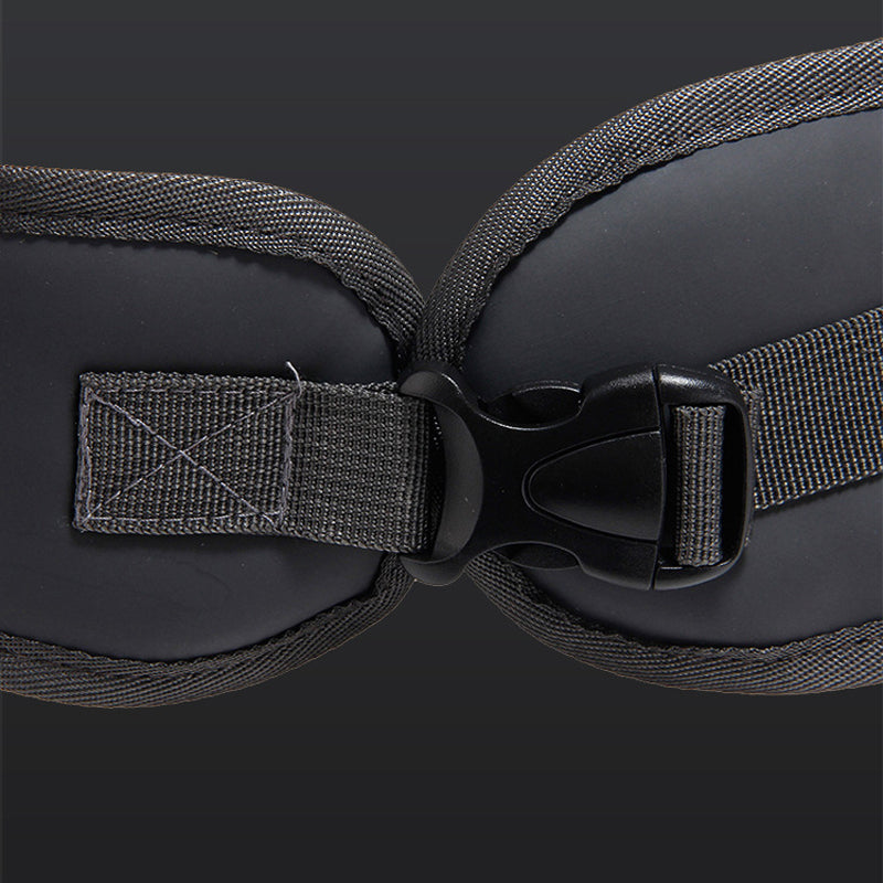 "Husdjursutflykt axelväska i polyester för smådjur, hands-free design, finns i ljusblå, röd, gul och fler färger."