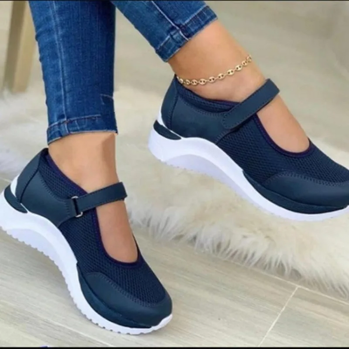 Kvinnors Stickade Sneakers med Rundad Tå och Tjock Sula