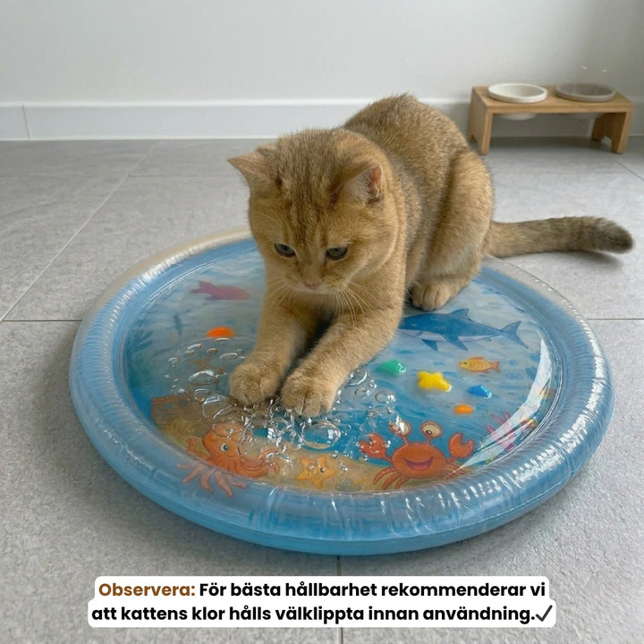 Detaljbild av vattenstrålar från AquaPaw PVC lekmatta, designad för interaktiv och mentalt stimulerande husdjurslek.