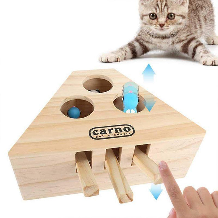 Interaktiv kattleksak i trä med flera hål, perfekt för att stimulera kattens jaktinstinkt och hålla den aktiv.
