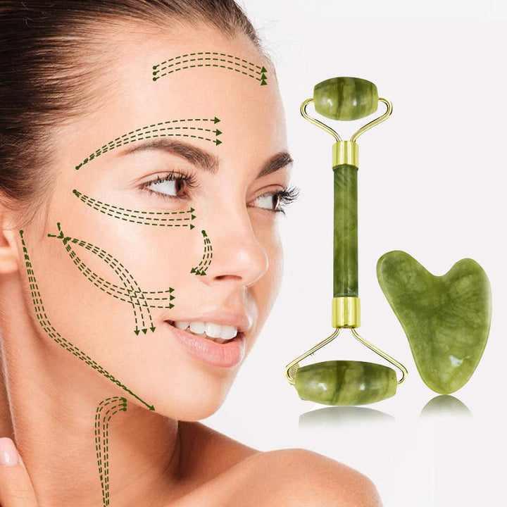 "Jade roller och gua sha av grön jade för ansiktsmassage, främjar hälsosam hud med naturlig lyster och anti-aging egenskaper.