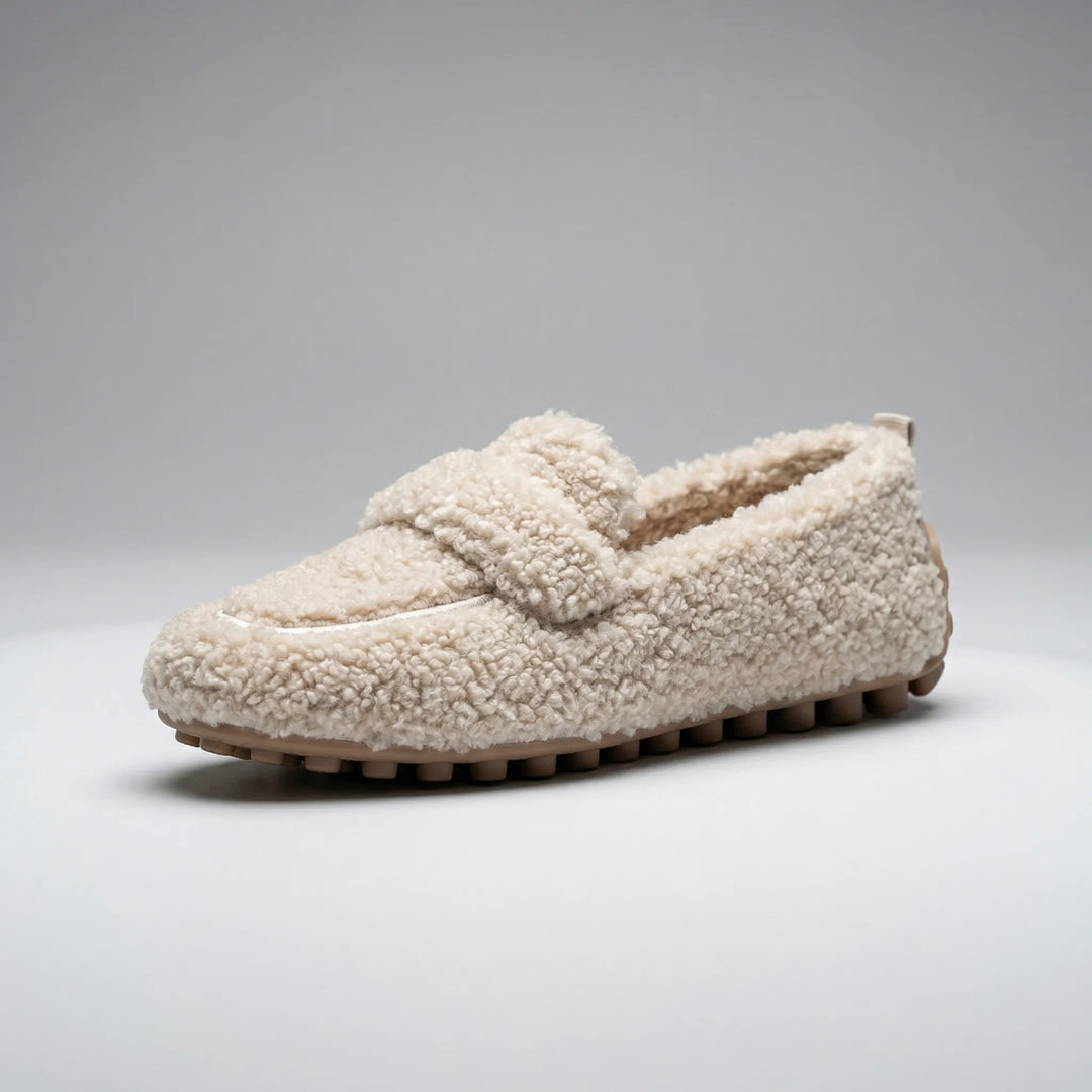 Bekväma jadefärgade Bianka dam loafers, idealiska för vardagen med sin lätta design och halksäkra funktion.