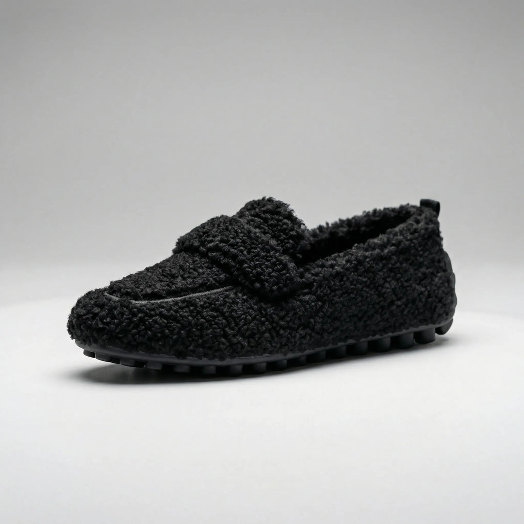 Bianka slip-on loafers för dam i jade. Lätta vardagsskor med fotvalvsstöd och halksäker sula för komfort.