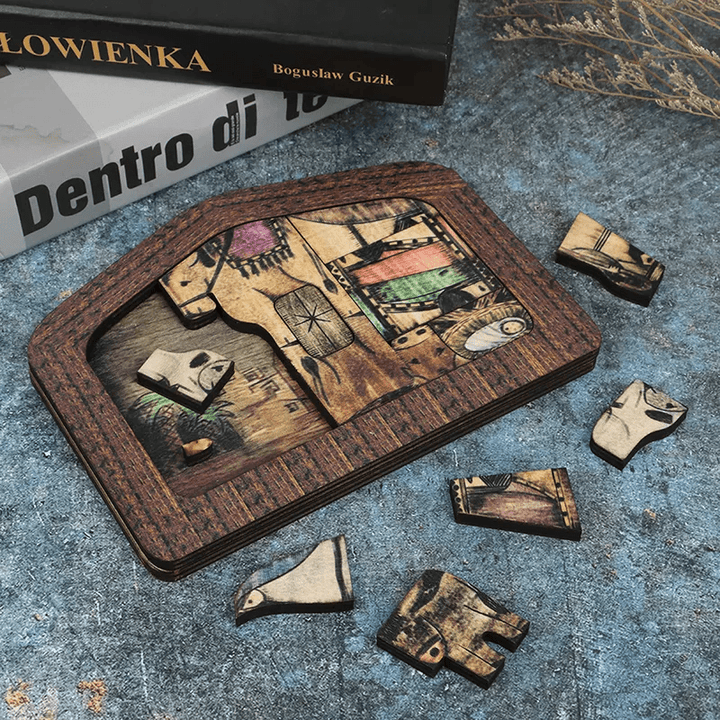 "Jesus träpussel med detaljerad träbränd design, perfekt som dekorativt minnesspel för barn och vuxna under julen."