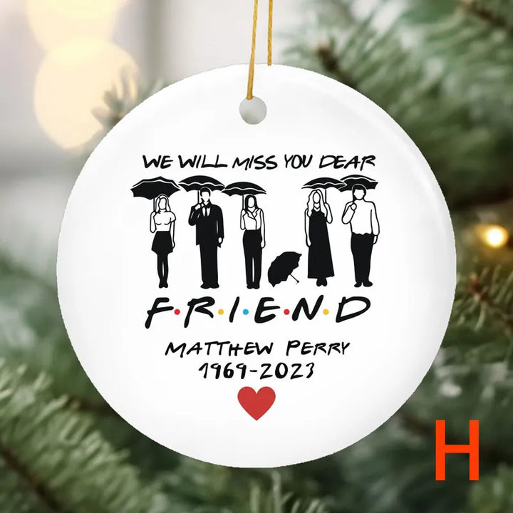 "Juldekoration Chandler och Joey kramar, porslinskeramik, glansig finish, ikonisk Friends-scen, hjärtlig kram, 3 tum dia."