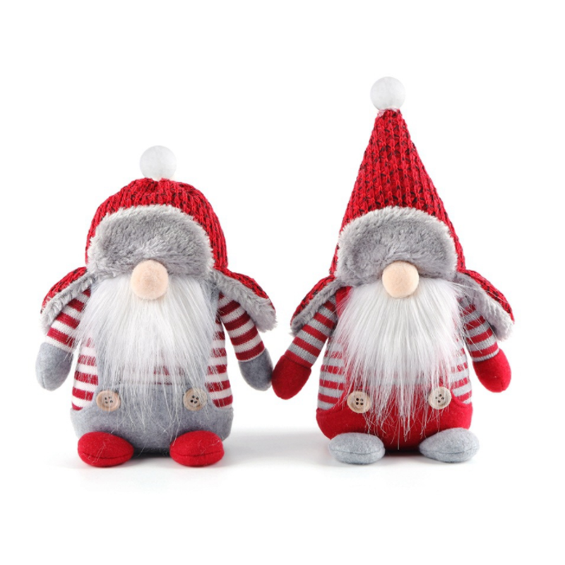 "Juldekoration tomte med rund hatt, stilfull detaljerad, miljövänlig, traditionell julstämning för hem och inredning."