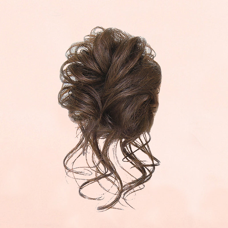 "Justerbar hårstycke för kvinnor, messy bun i syntetmaterial, ger voluminös look i brun och kastanjfärg."