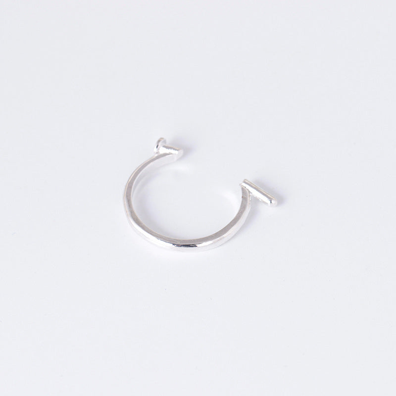 Justerbar silverfärgad Halloween-ring för damer med fyrkantig kub och spikdesign, perfekt som unik högtidsaccessoar.