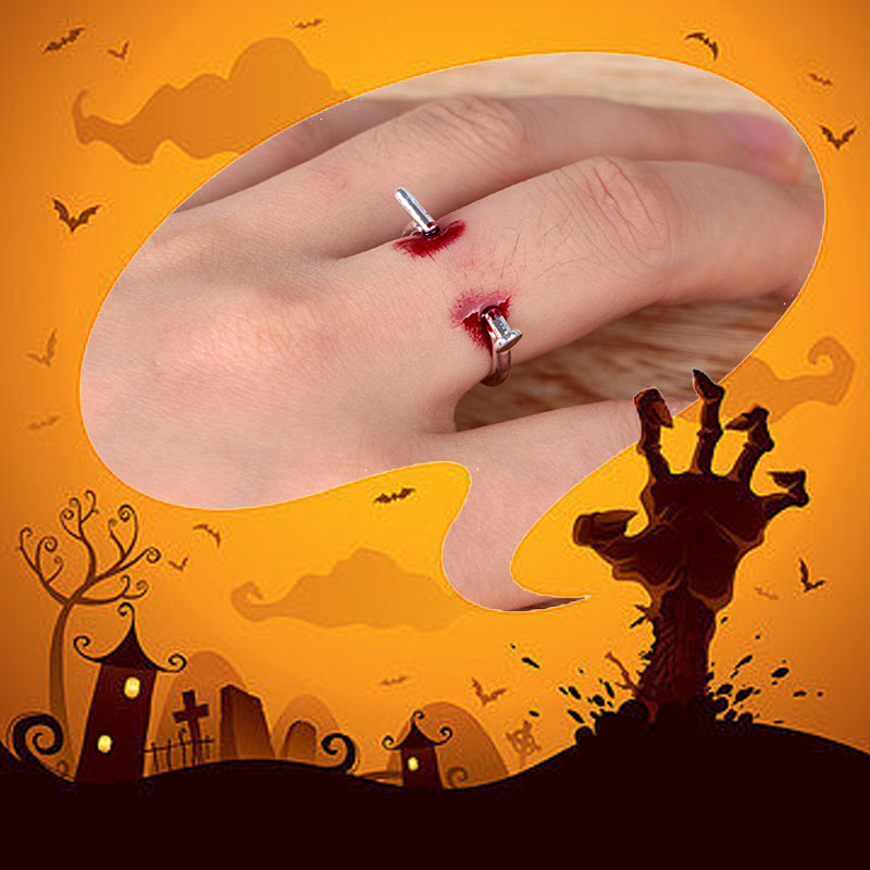 Justerbar silverfärgad Halloween-ring för damer med fyrkantig kub och spikdesign, perfekt som unik högtidsaccessoar.