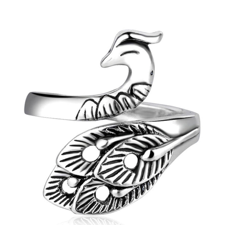 "Justerbar silverpläterad stickslinga för stickning, visar elegant miljövänlig design och hållbara material."