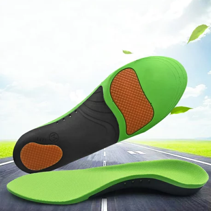 Justerbara ortotiska innersulor, svart med gul detalj, tillverkade av PU och GEL för överlägset stöd och komfort.