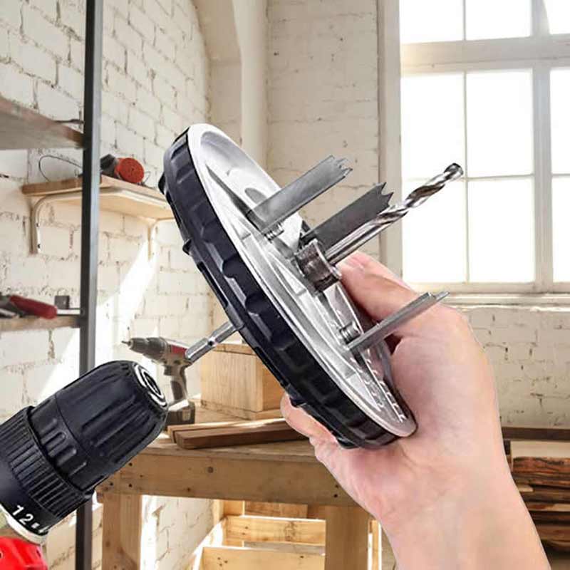 "Justerbara stansverktyg för trä och metall, med trippeltandade blad för exakta, rena hål; silverfärgad finish."