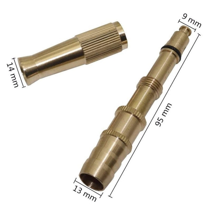 Justerbart mässingsmunstycke för trädgård, justera spray från fin till stråle. Robust material och läckagefri design.