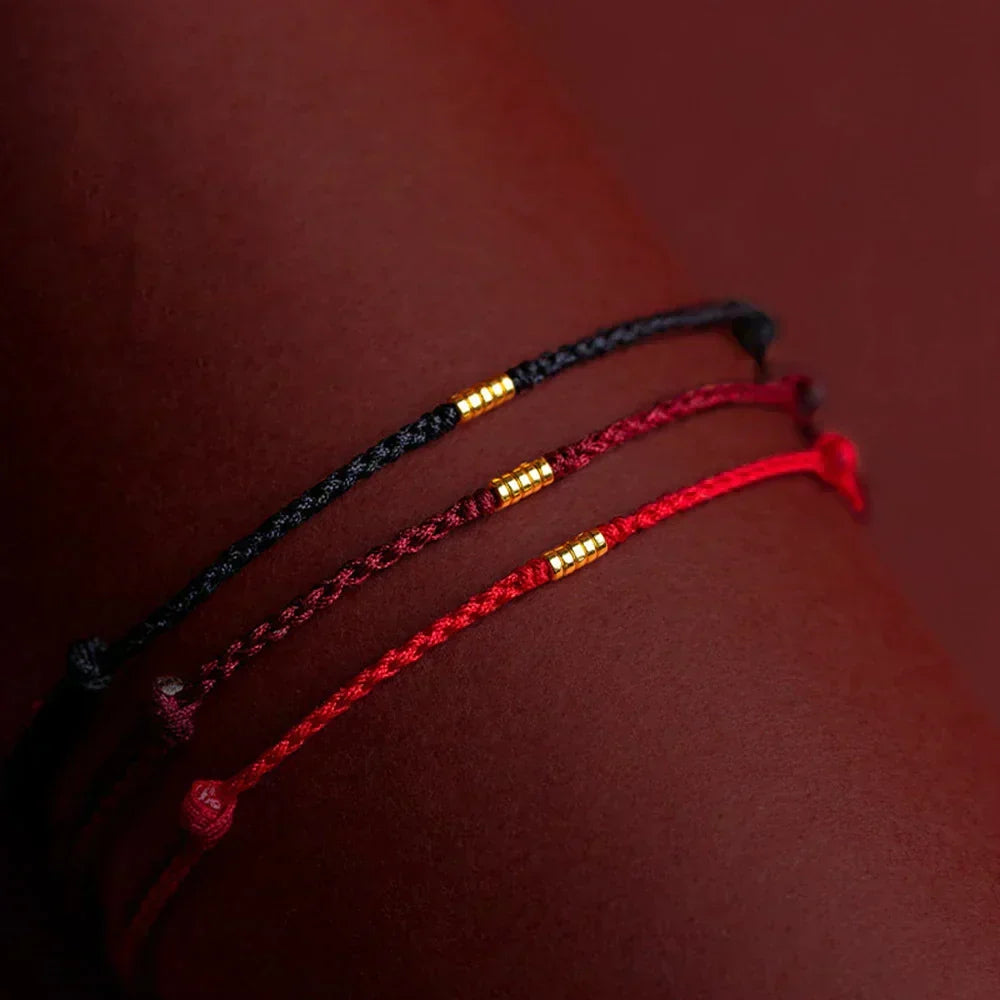 Snyggt Kabbalah skyddsarmband med pärlor för både damer & herrar. Ett energi armband.