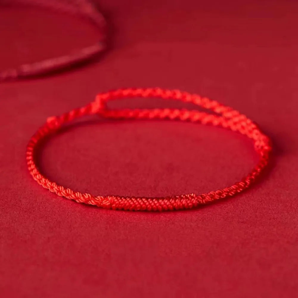 Kabbalah armband med skyddande pärlor. Andligt smycke för män & kvinnor. Ger positiv energi.