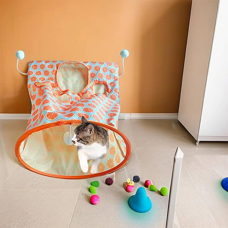 "Kattunnelväska i polyestertaft med hängande leksaker, vikbar och färgglad, idealisk för kattens lek och vila."