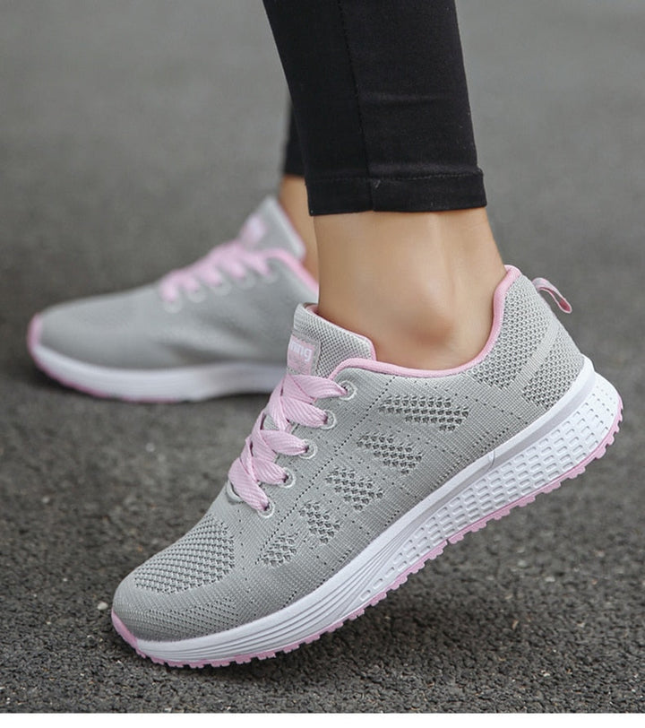 Moderna Klara slip-on sneakers, bekväma damskor som kombinerar stil med funktion.