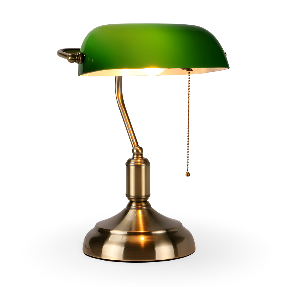 Mässingslampa med grön skärm. En funktionell och dekorativ skrivbordslampa för vintagekänsla.