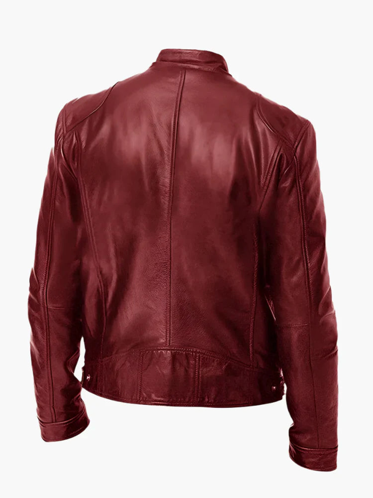 Svart herrjacka i klassisk motorcykelstil. Perfekt ytterplagg för en avslappnad look.