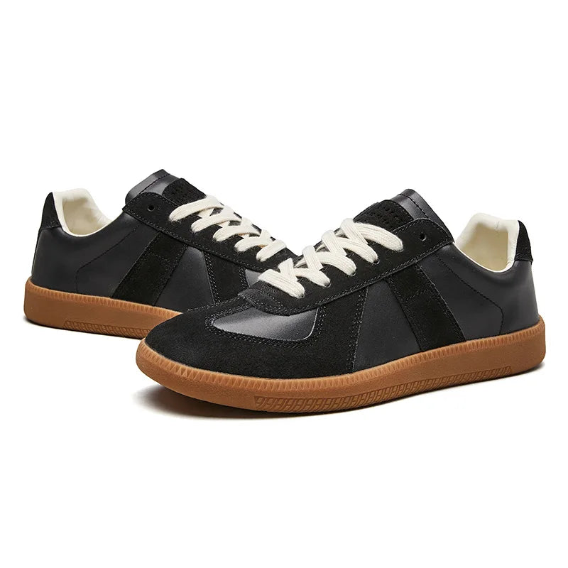 Bekväm herrsneaker i retrodesign. Perfekt för vardag och stadspromenader. Lätta och robusta sommarskor.