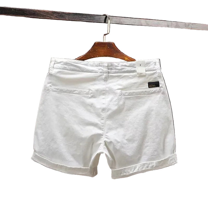 Klassiska herrshorts i bomull för sommarstil, bekväma och lediga.
