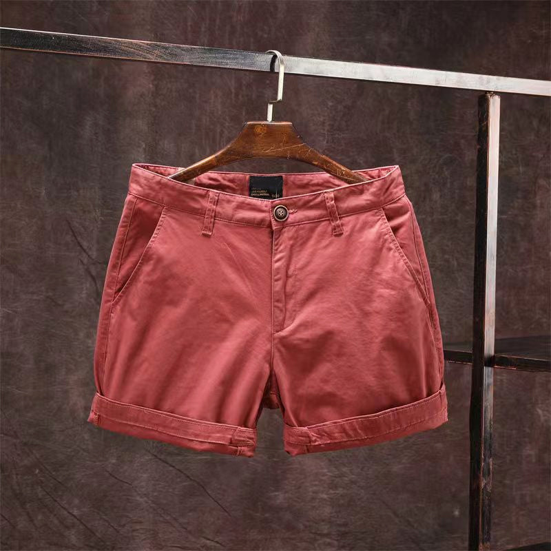 Avslappnade herrshorts i bomullstyg för maximal komfort under sommaren.