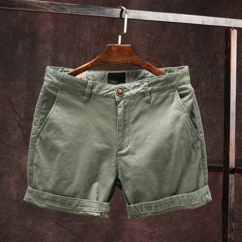 Klassiska, lediga herrshorts som passar utmärkt för sommarmode.