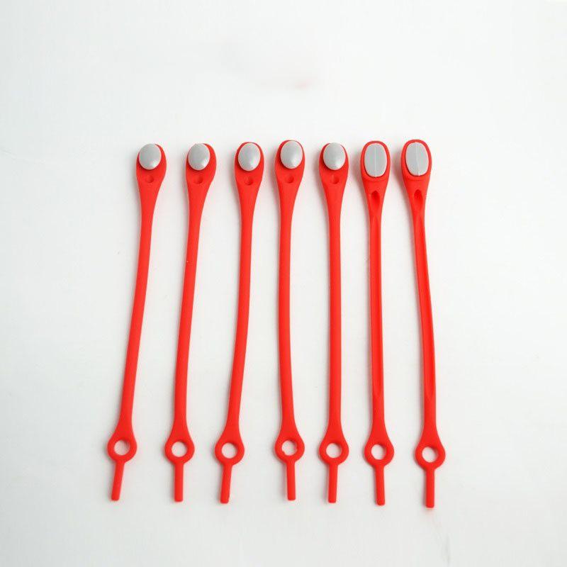 "Knytfria silikon skosnören i färgglada nyanser, elastiska och vattentäta, för unisex skor med öljetter."