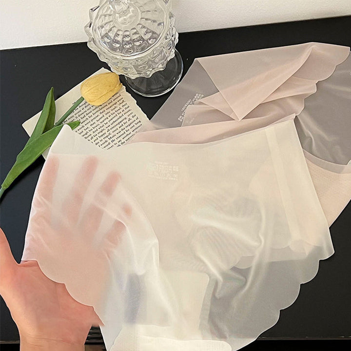 "Komfortabla issilke underkläder för kvinnor, andas och antibakteriella, stilfulla med hög elasticitet i olika färger."