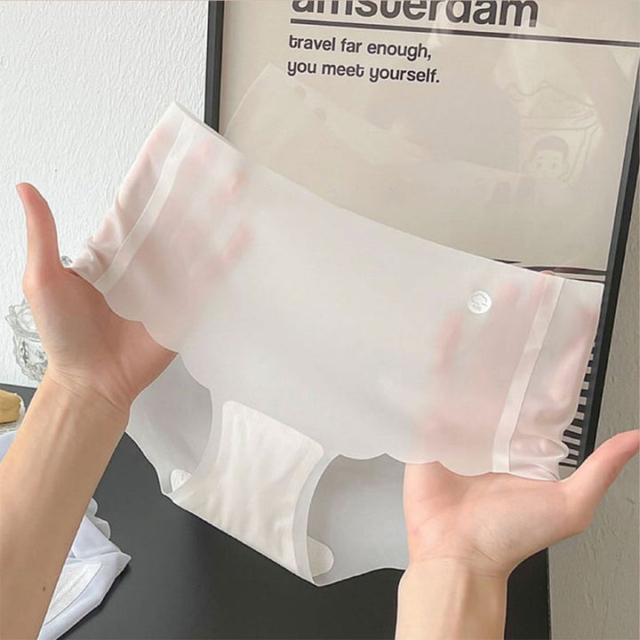 "Komfortabla issilke underkläder för kvinnor, andas och antibakteriella, stilfulla med hög elasticitet i olika färger."
