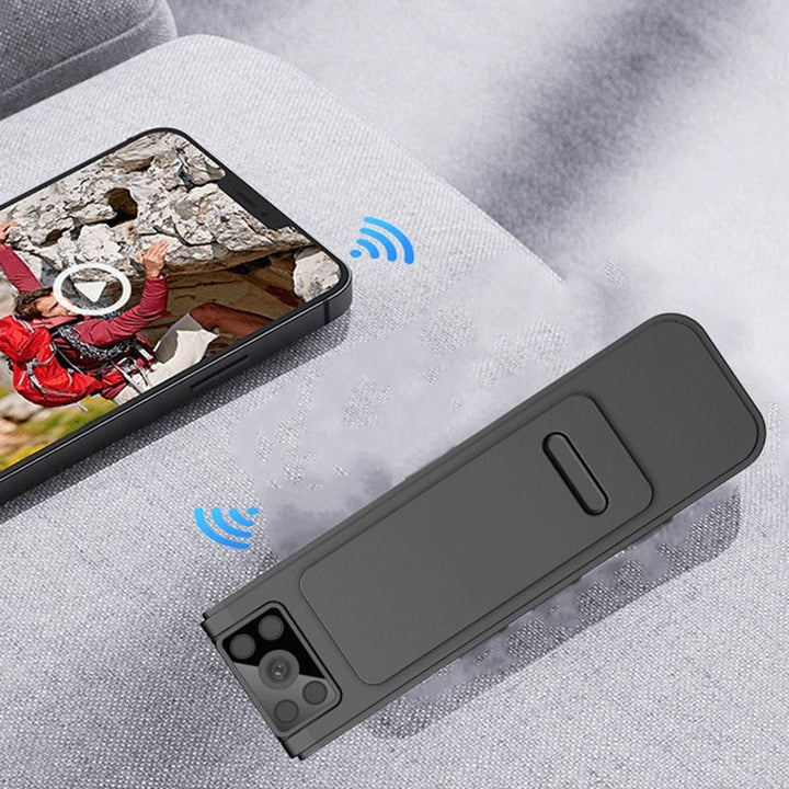 "Kompakt bakkamera med WiFi, 1080p upplösning, vidvinkel, magnetisk fästning. Perfekt för resor och smidig delning."
