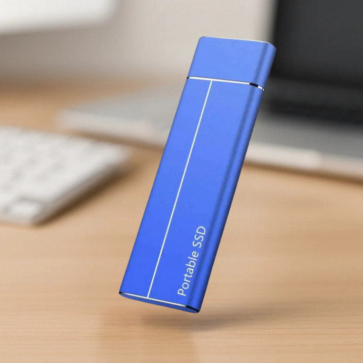 Extern SSD för snabb lagring av spel, filmer & dokument. Kompatibel med PC/Mac, perfekt för mobil användning.