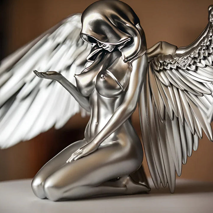 "Konstängel kvinnlig i harts, eleganta vingar, silver och guld, heminredning, modern och traditionell design."