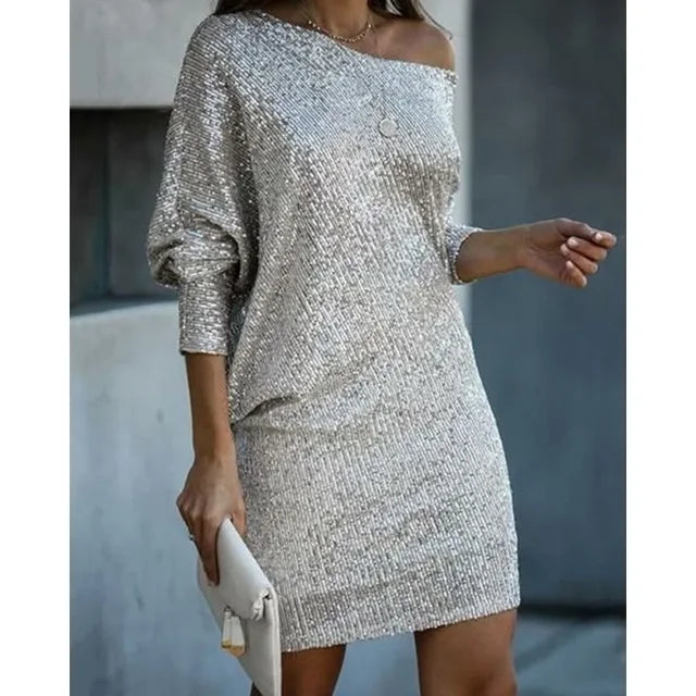 Kvinnlig sommarfestklänning: off-shoulder paljett miniklänning i glamorös och trendig stil.