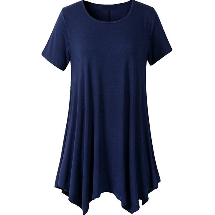 "Kvinnor lös passform T-shirt i ljusblå sommarfärg, bekväm och stilfull för varma dagar, polyester-bomull material."