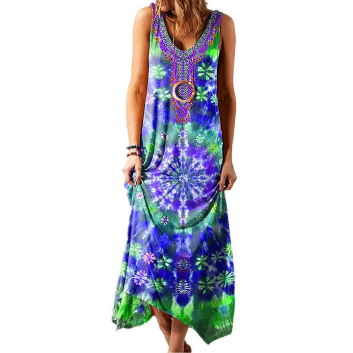 "Kvinnors ärmlös bohemisk maxiklänning i färggrannt tie-dye mönster, perfekt för sommar och strand."