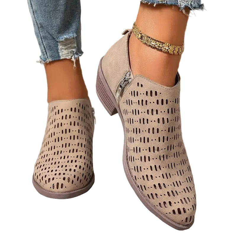 Kvinnors bekväma ankelboots i syntetmaterial med luftiga utskärningar, perfekt för sommar och vår.