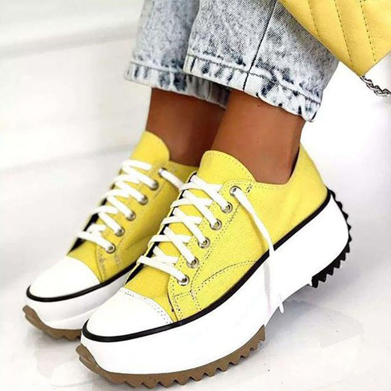 "Kvinnors canvas sneakers med tjocka sulor, gul färg, plattformsdesign, trendigt och hållbart material, stilsäkra skor."