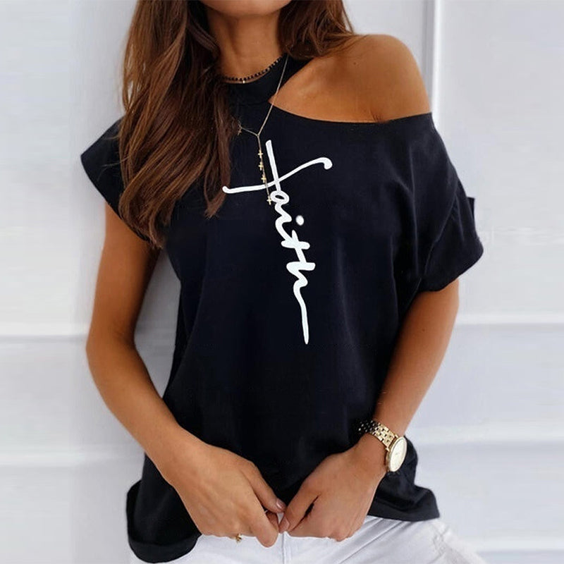"Kvinnors kortärmad tryckt grimma top, elegant halterneck design, flera färgvariationer, avslappnad och stilfull look"