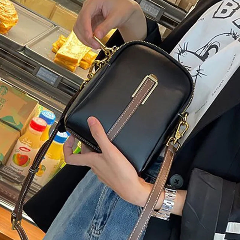 "Kvinnors kurirväska i PU läder med lychee-mönster, elegant design, multifunktionell axelrem, finns i flera färger."