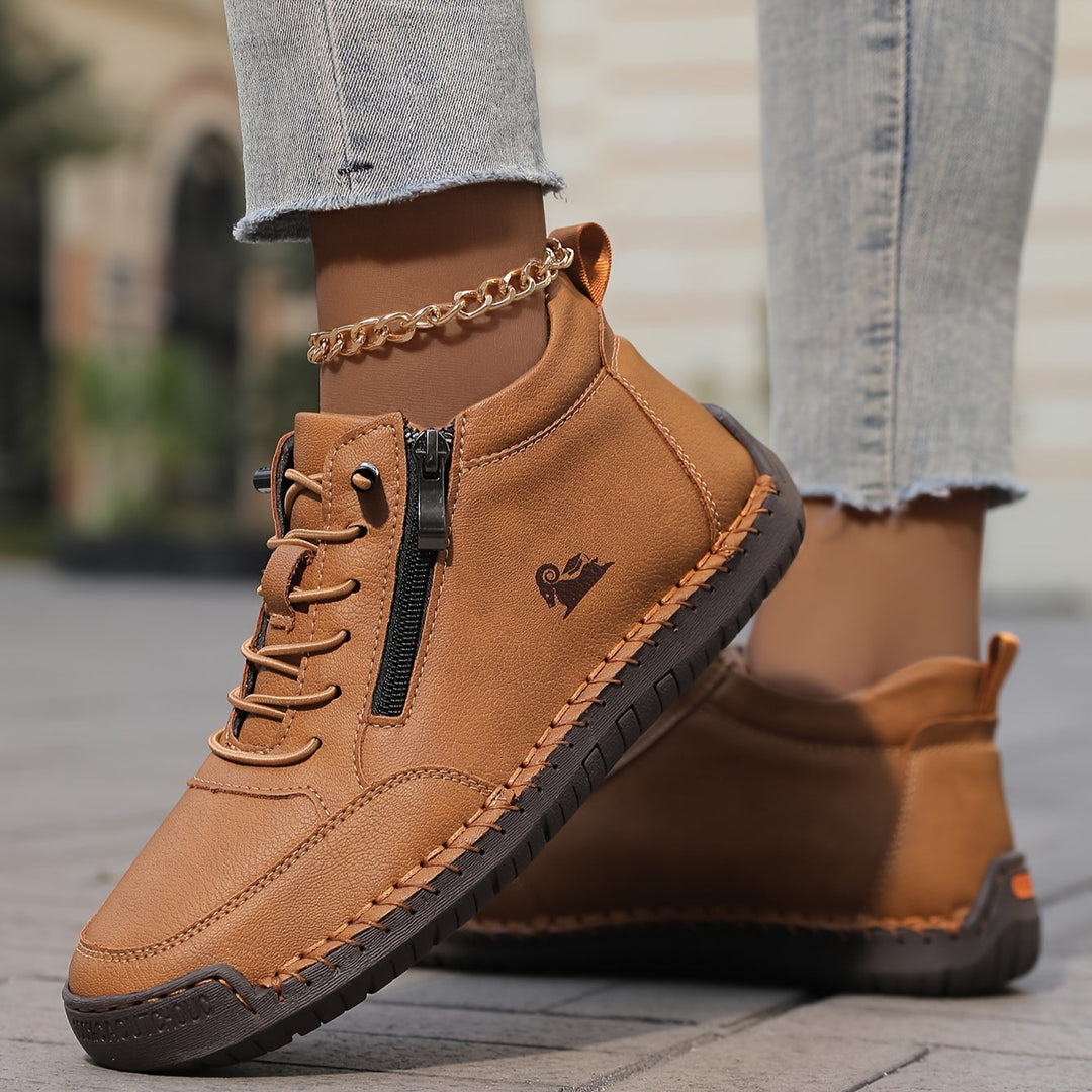 Kvinnors lätta syntetsneakers, beige, med säker dragkedja och snörning, idealiska promenadskor.