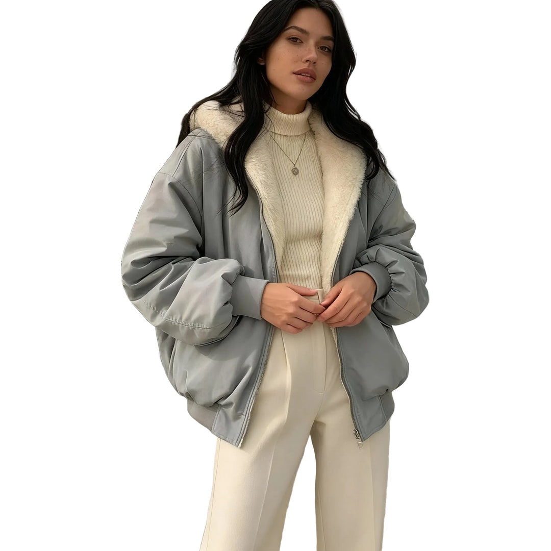 Kvinnors oversize vinterkappa i varmt tyg, perfekt för kalla vinterdagar och med trendig design.