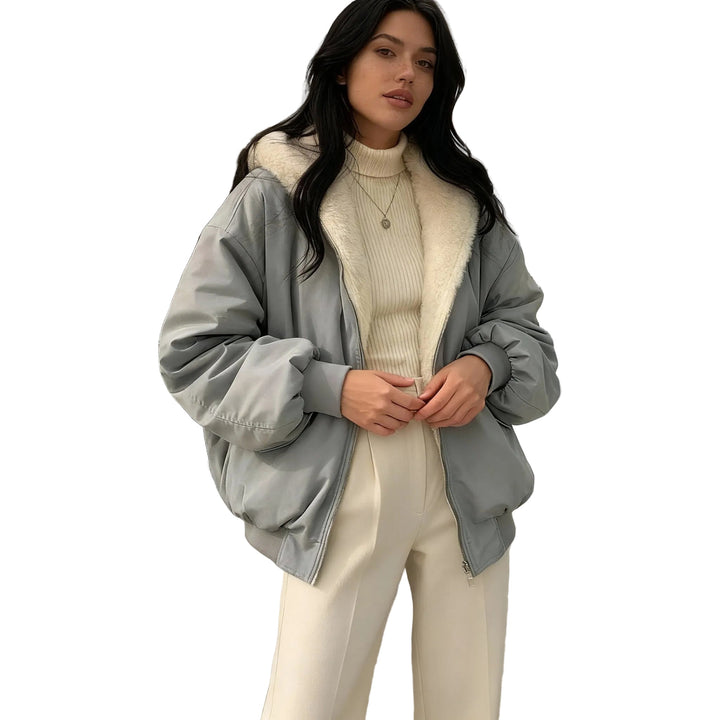 Kvinnors oversize vinterkappa i varmt tyg, perfekt för kalla vinterdagar och med trendig design.