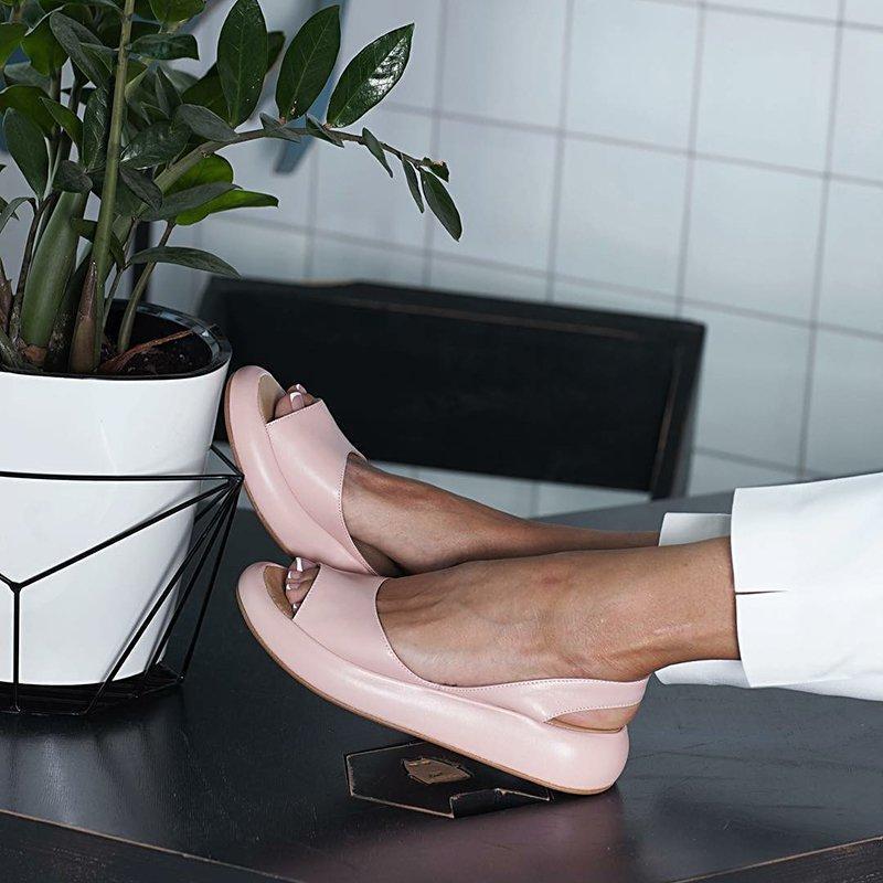 "Kvinnors peep toe platta sandaler i flera färger, elegant design med syntetiskt läder och slip-on funktion."