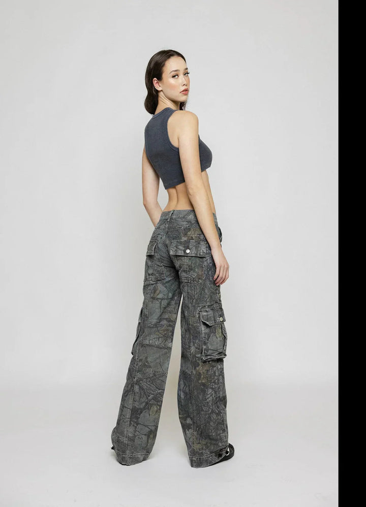 Kamouflage kvinnors byxor med flera fickor för urban look