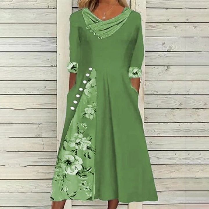 "Kvinnors V-ringad blommig A-line midi klänning i mjukt polyester med V-hals och blommönster, perfekt för sommaren."
