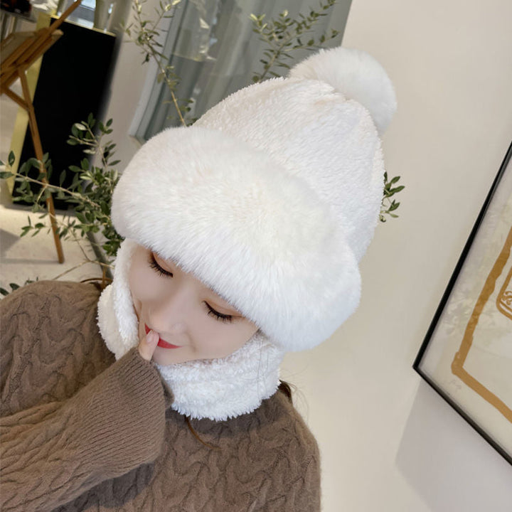 "Kvinnors vintermaskhalsduk med pälsboll, inbyggd mössa, trendiga färger, eleganta dameraccessoarer för vintertid."