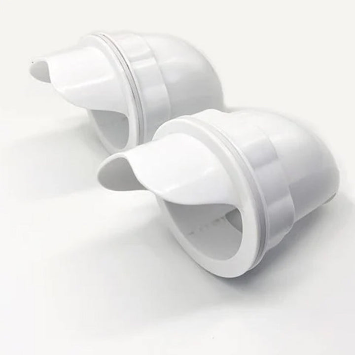 "Kyckling utfodringsverktyg i plast, vit och röd/svart, optimerar fjäderfäets utfodring med väderskyddad design."