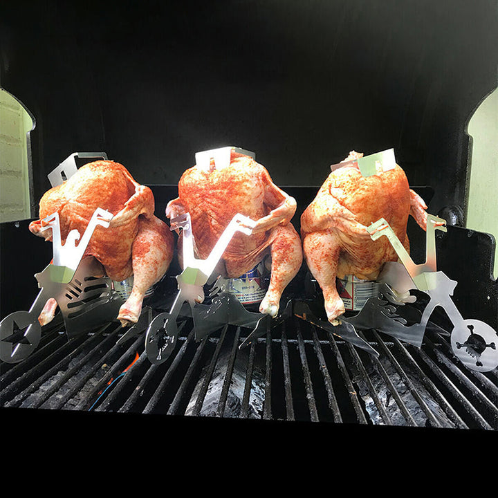 "Kycklinghållare BBQ - Hjärtformad, rostfritt stål för perfekt grillad kyckling. Användarvänlig och hållbar design."